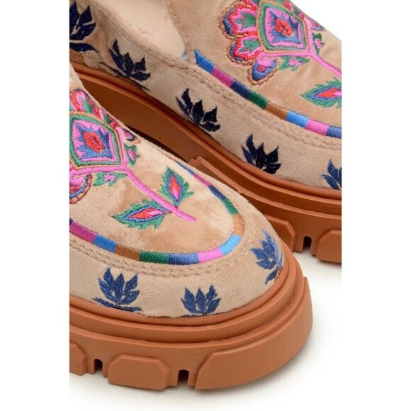 Farm Rio Embroidered Velvet Platform Loafers Beige US 8 Tropical Floral Chic - Picture 2 of 13